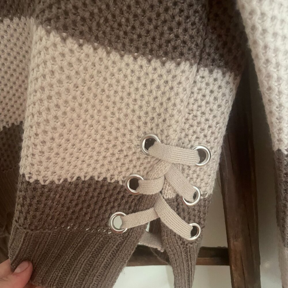 Brown Striped Knit Sweater – Chunky Fit with Side Lace-Up - Picture 3 of 4